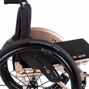 Applicazione spondina paraspruzzi