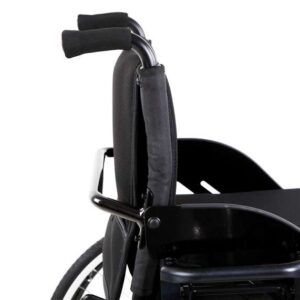 Schienale adattabile con imbottitura (sistema di cinghie)