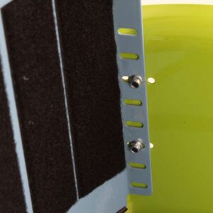 Possibilità di regolazione dello schienale a conchiglia ergonomico