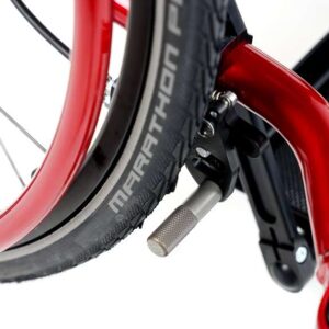 Bullone del freno in basso al di fuori dell'area di impugnatura