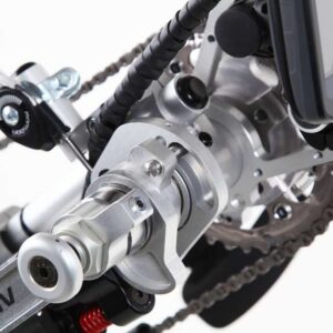 Freno a disco a contropedale idraulico con funzione di manovella a ruota libera