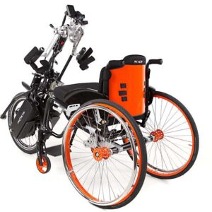 SPEEDY 4all Ergo in combinazione con la handbike NJ1 e-assistant elettroassistita
