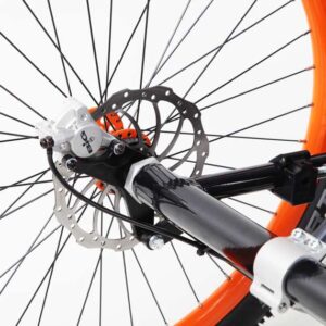 Ruote o ruote posteriori con freni a disco