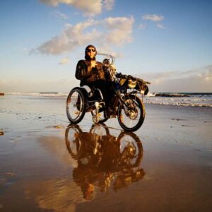 Bicicletta adattiva NJ1 in combinazione con la TRAVELER