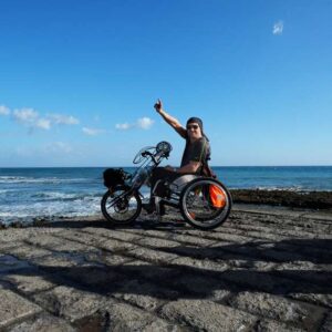 Bicicletta adattiva NJ1 in combinazione con la TRAVELER