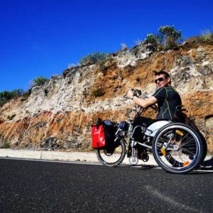 Bicicletta adattiva NJ1 in combinazione con la TRAVELER