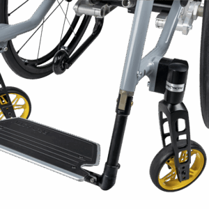 Poggiapiedi ribaltabile all'indietro con meccanismo di innesto a molla (posizione attiva)