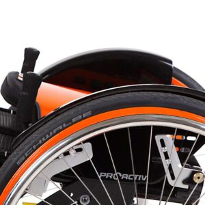 Schienale a conchiglia ergonomico ripiegato