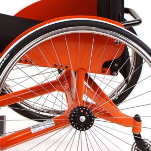 Ruota motrice rimovibile tramite l'asse flottante