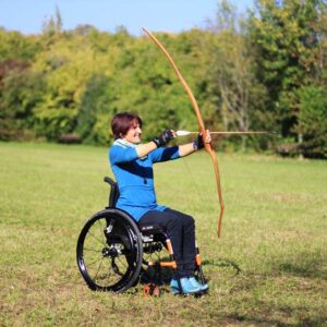 SPEEDY 4you Ergo con schienale adattabile (sistema di cinghie) e freno di stazionamento integrale così come pronunciato incasso del telaio