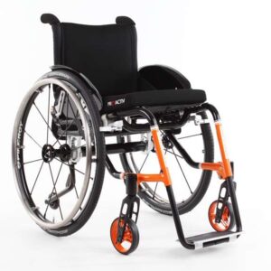 SPEEDY 4you Ergo con schienale adattabile (sistema di cinghie) e freno di stazionamento integrale così come pronunciato incasso del telaio