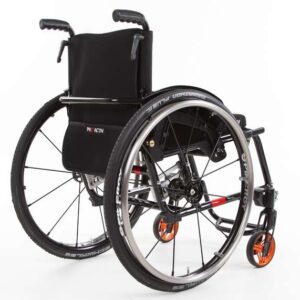 SPEEDY A1 con schienale adattabile (sistema di cinghie) e maniglie di spinta di sicurezza regolabili in altezza