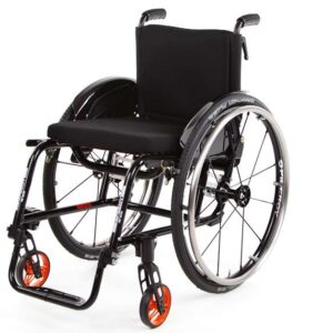 SPEEDY A1 con schienale adattabile (sistema di cinghie) e maniglie di spinta di sicurezza regolabili in altezza