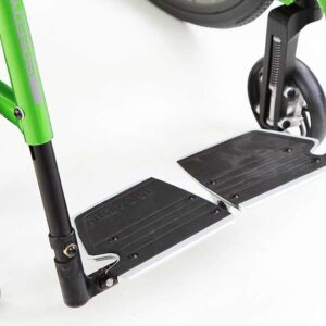 Poggiapiedi separato centralmente