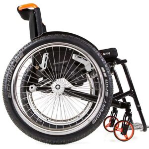 SPEEDY F2 con pneumatici off-road e prolungamento dell'interasse saldato fisso