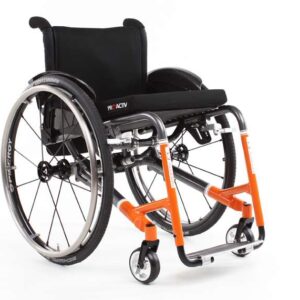 SPEEDY F2 con schienale regolabile nell'inclinazione in 7 posizioni e freno di stazionamento integrale