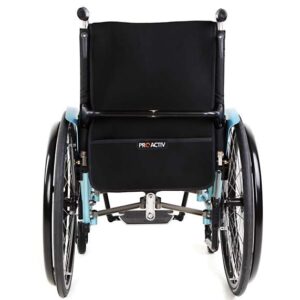 TRAVELER con schienale regolabile nell'inclinazione in 7 posizioni e ribaltabile e maniglie di spinta di sicurezza regolabili in altezza