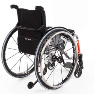 TRAVELER 4all Ergo con schienale regolabile nell'inclinazione in 7 posizioni e ribaltabile