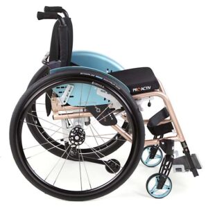 TRAVELER 4all Ergo con schienale regolabile nell'inclinazione in 7 posizioni e ribaltabile